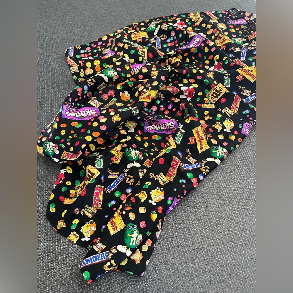 Mars candy silk scarf. Beautiful and fan.